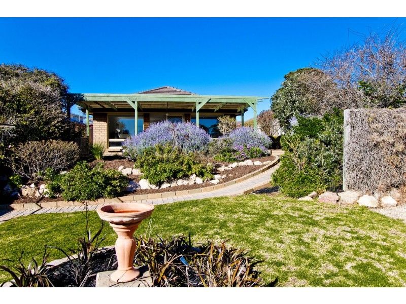 7 Corbyn Court, Moana SA 5169