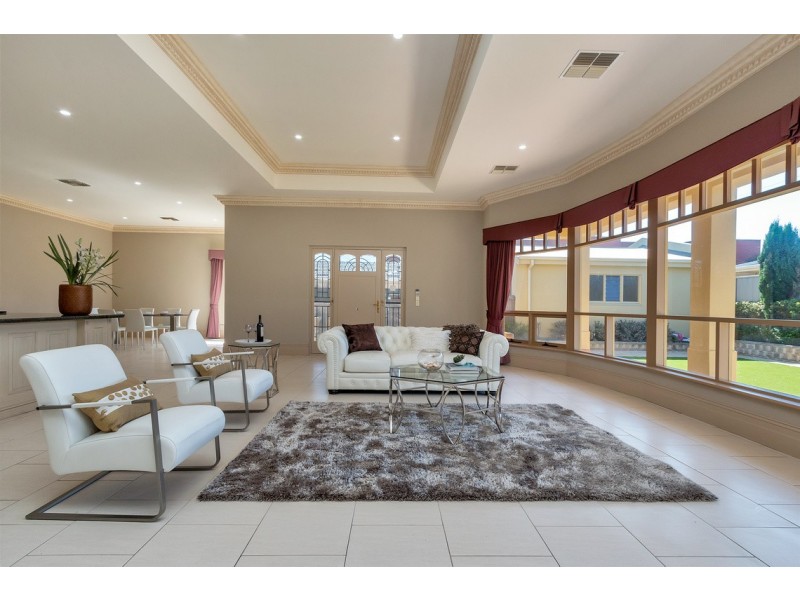 7A Maturin Road, Glenelg SA 5045