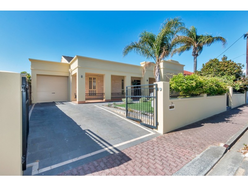 7A Maturin Road, Glenelg SA 5045