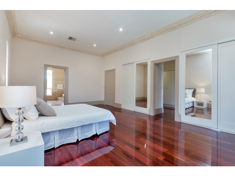 7A Maturin Road, Glenelg SA 5045