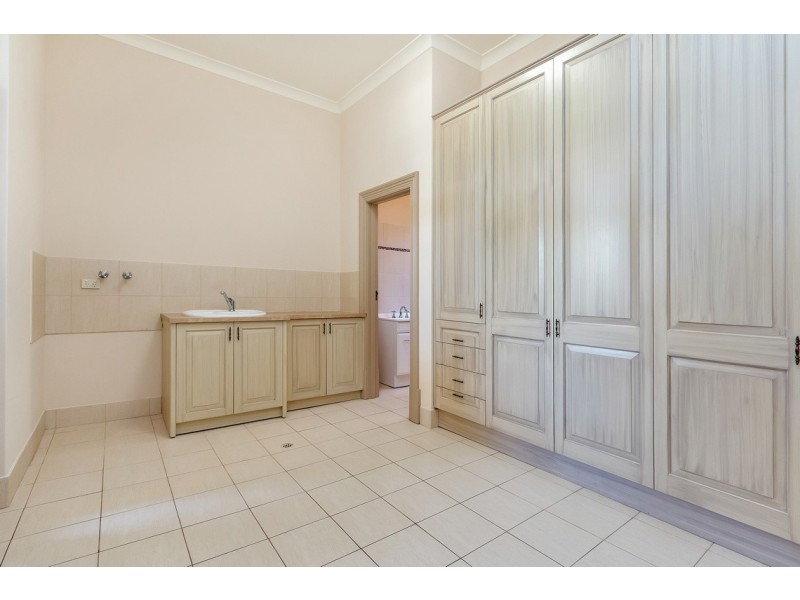 7A Maturin Road, Glenelg SA 5045