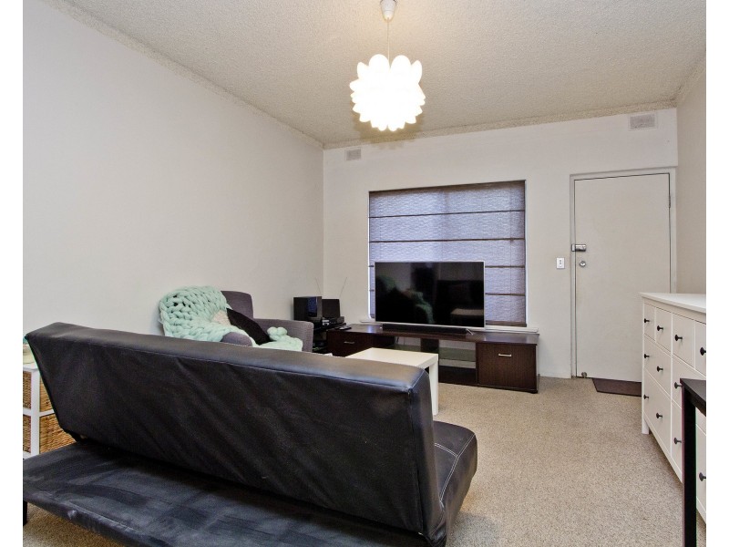 1/12 McQuillan Avenue, Renown Park SA 5008