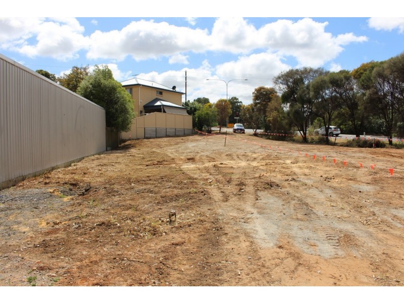 8 Village Road, Hackham West SA 5163