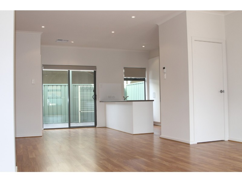 2/60-68 Augustine, Mawson Lakes SA 5095