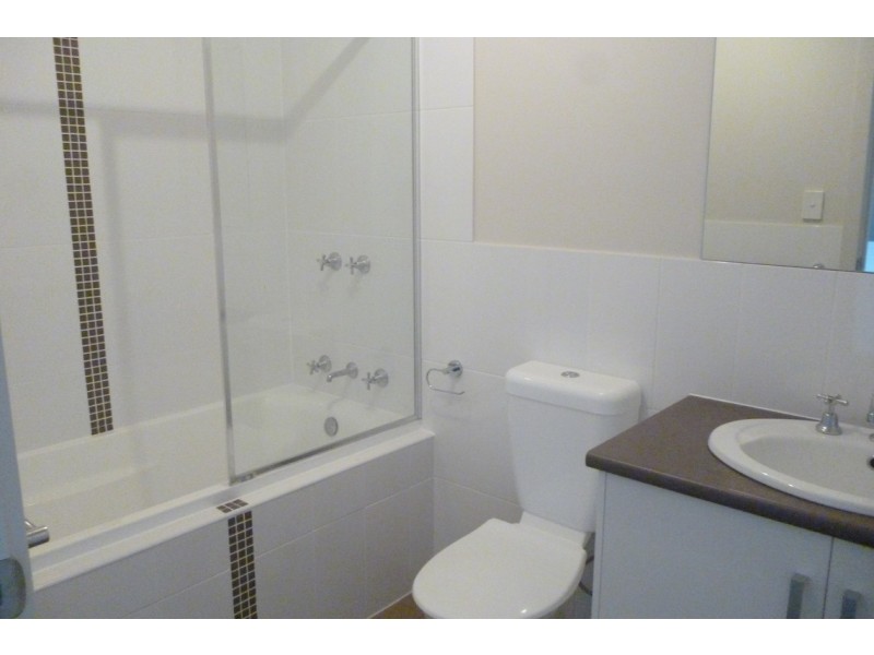 2/60-68 Augustine, Mawson Lakes SA 5095