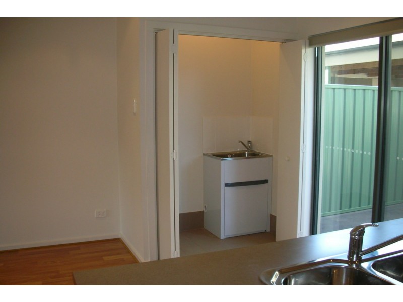 2/60-68 Augustine, Mawson Lakes SA 5095