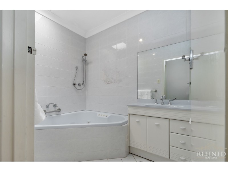 13 Loch Lomond Drive, Modbury SA 5092