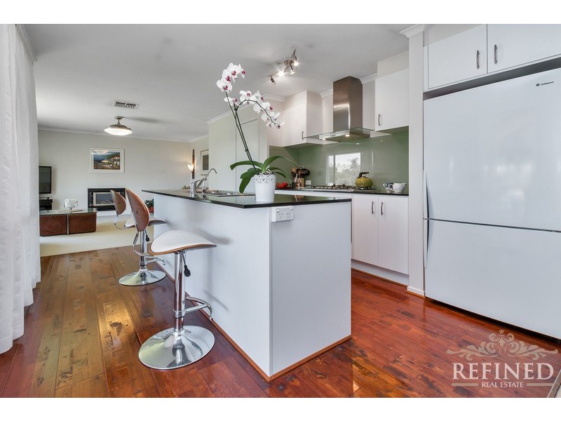 7 John Murray Drive, Williamstown SA 5351