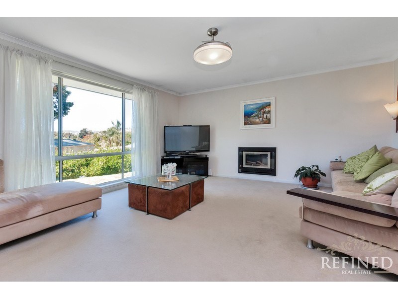 7 John Murray Drive, Williamstown SA 5351