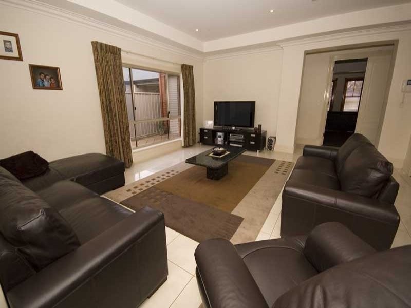 8 Leonard Street, Magill SA 5072