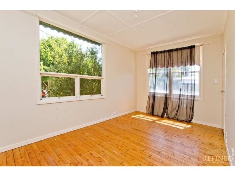 25 Neath Avenue, Dover Gardens SA 5048