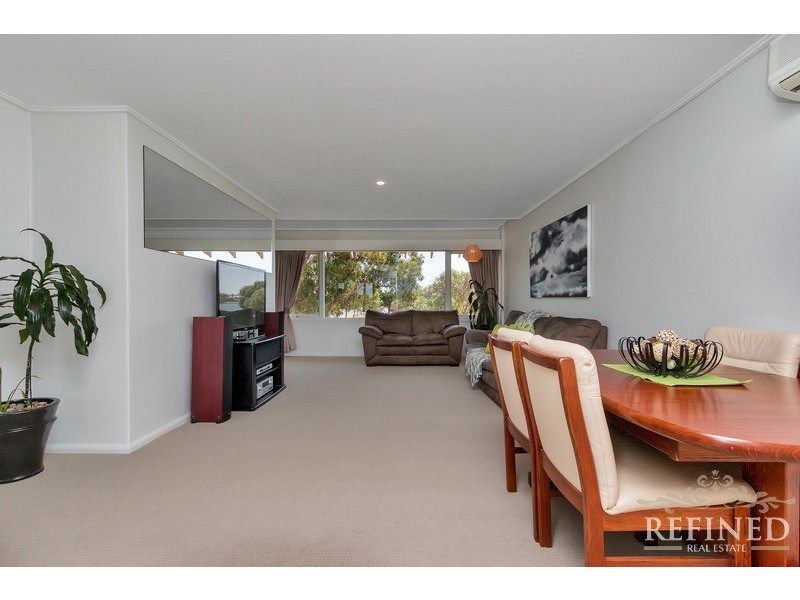 4/82 Military Road, Tennyson SA 5022