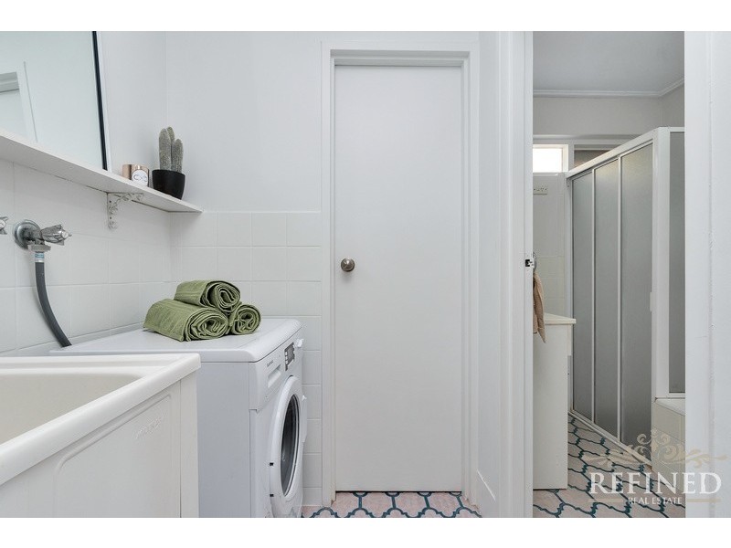 4/82 Military Road, Tennyson SA 5022