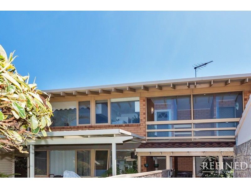 4/82 Military Road, Tennyson SA 5022