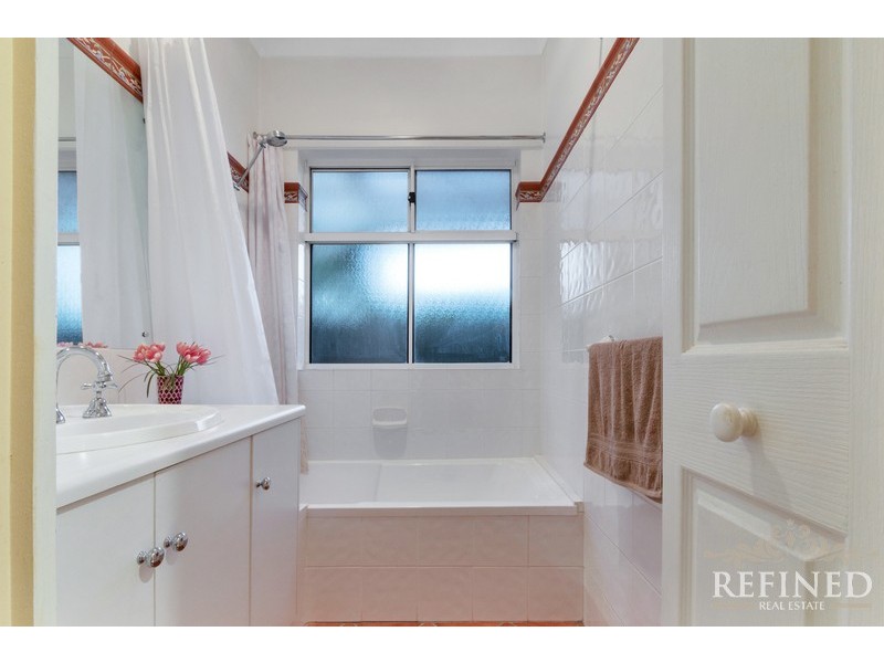 1 Llewen Street, Hillcrest SA 5086