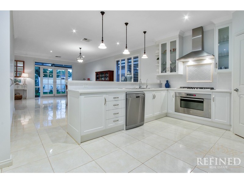 2A College Avenue, Valley View SA 5093