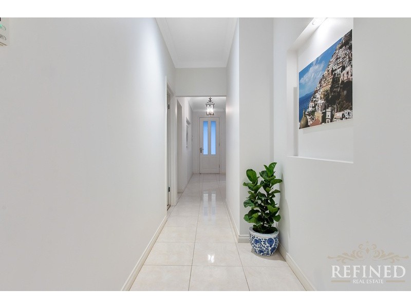 2A College Avenue, Valley View SA 5093