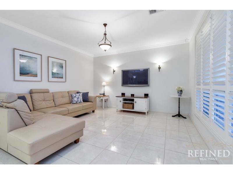 2A College Avenue, Valley View SA 5093