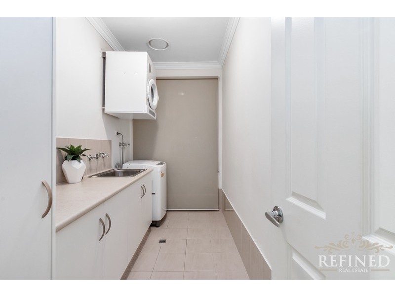 2A College Avenue, Valley View SA 5093