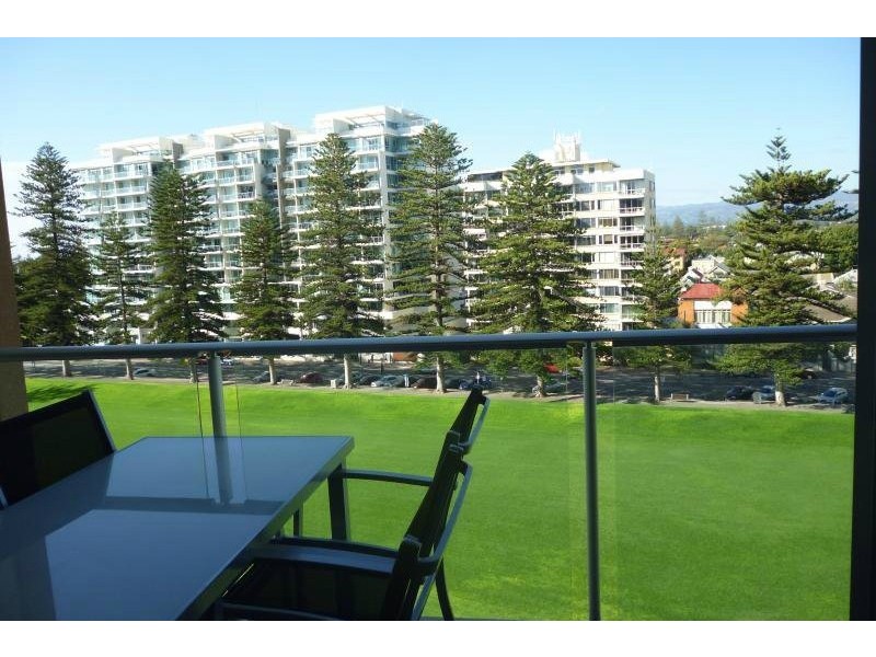 606/19 Holdfast Promenade, Glenelg SA 5045