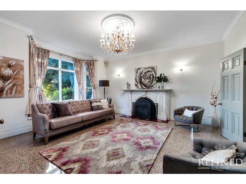 10 Myrtlebank Terrace, Stonyfell SA 5066