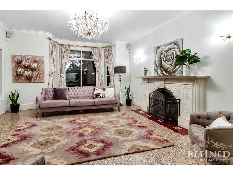 10 Myrtlebank Terrace, Stonyfell SA 5066