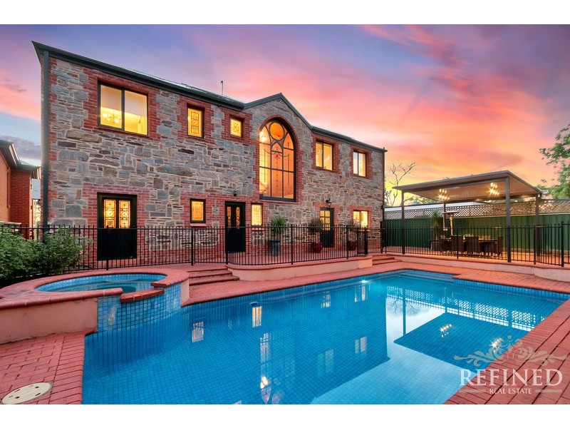 10 Myrtlebank Terrace, Stonyfell SA 5066