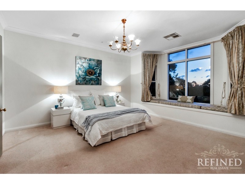 10 Myrtlebank Terrace, Stonyfell SA 5066