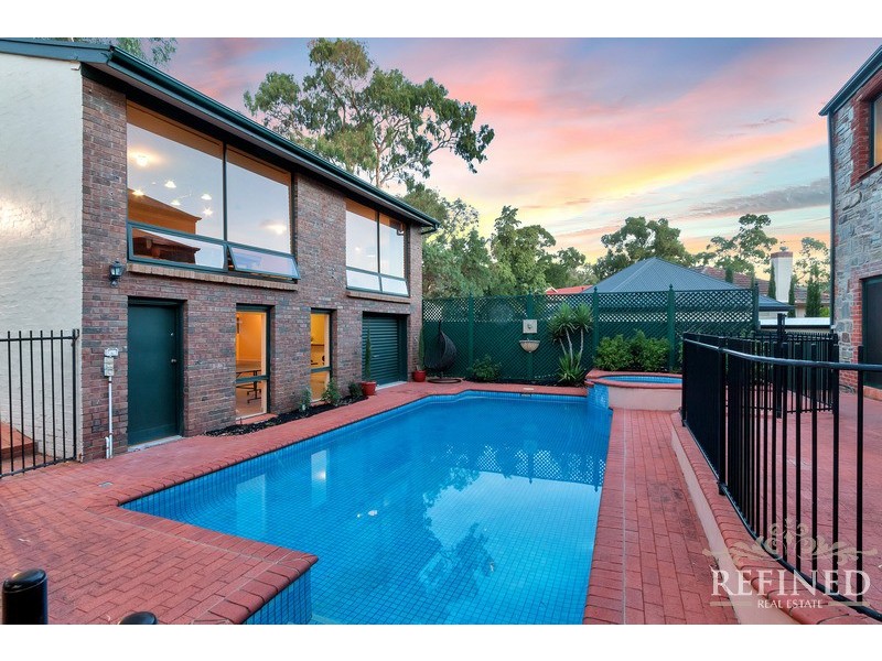 10 Myrtlebank Terrace, Stonyfell SA 5066