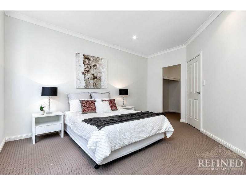 13 Hillsea Avenue, Clearview SA 5085