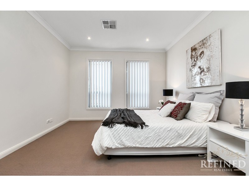 13 Hillsea Avenue, Clearview SA 5085