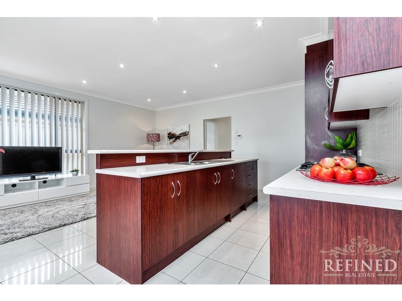 13 Hillsea Avenue, Clearview SA 5085