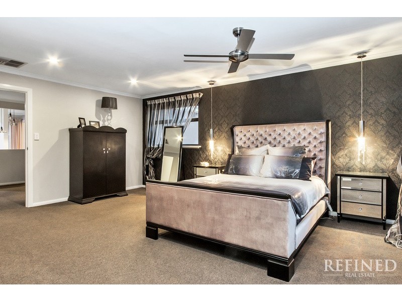 12 McDonald Grove, West Lakes SA 5021