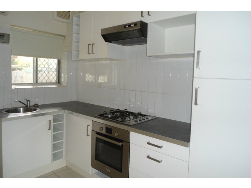 9/2 Emerson Road, Black Forest SA 5035