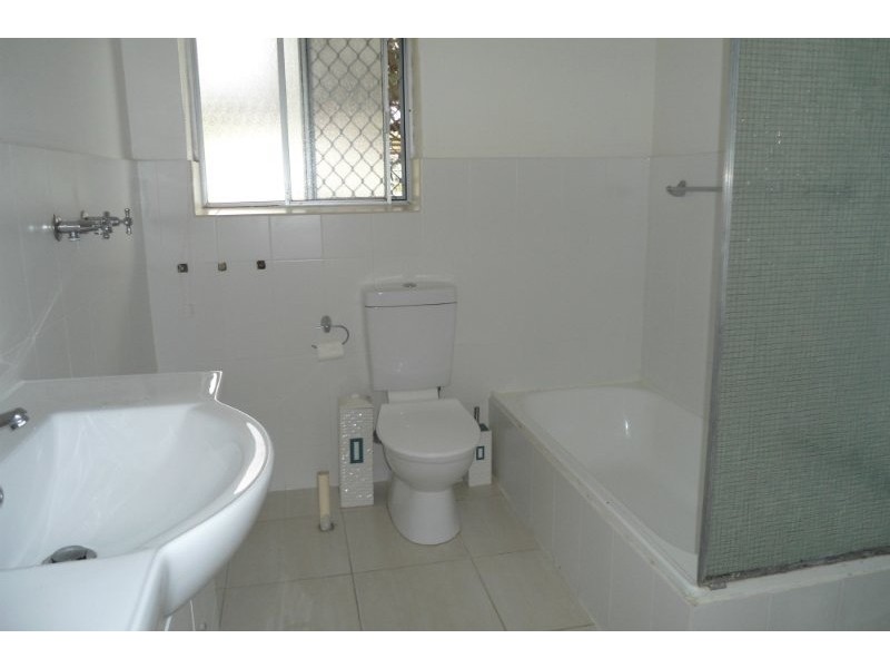9/2 Emerson Road, Black Forest SA 5035