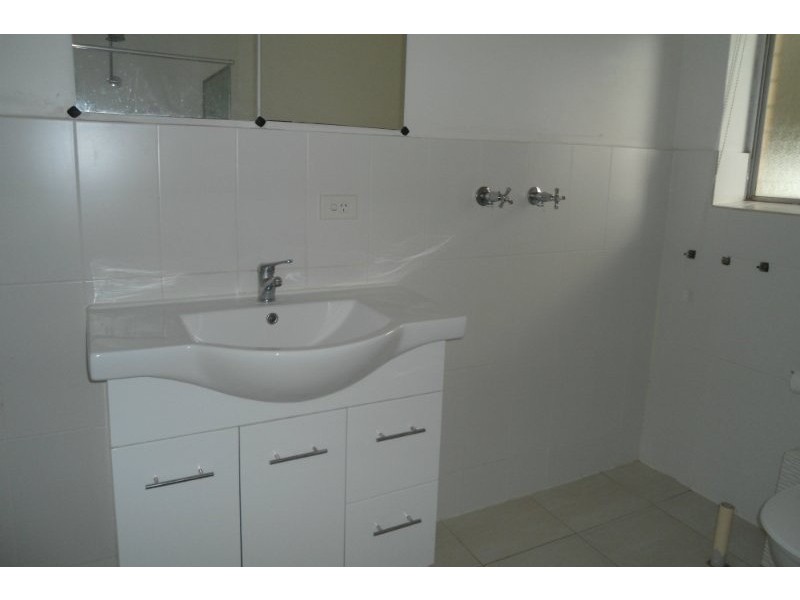 9/2 Emerson Road, Black Forest SA 5035