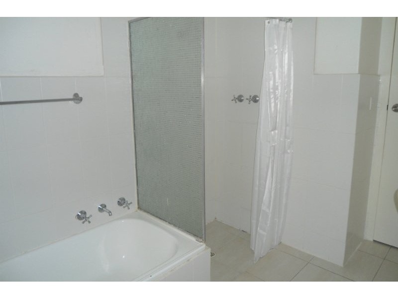 9/2 Emerson Road, Black Forest SA 5035