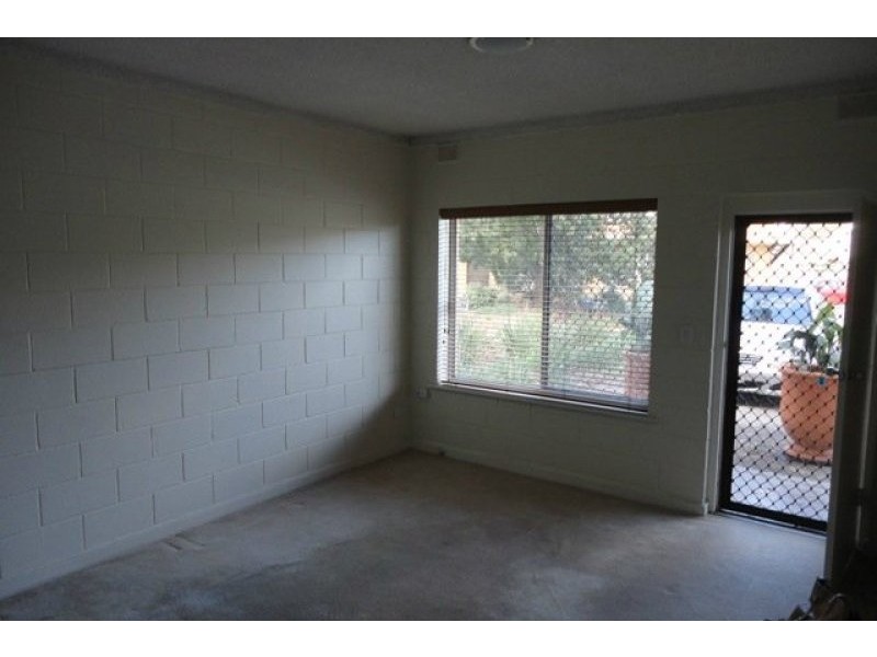 9/2 Emerson Road, Black Forest SA 5035
