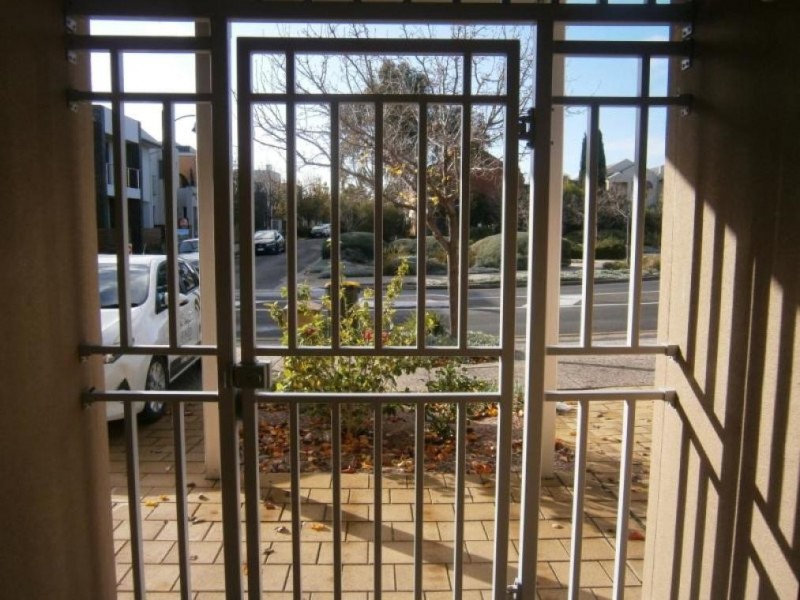 22 The Strand, Mawson Lakes SA 5095