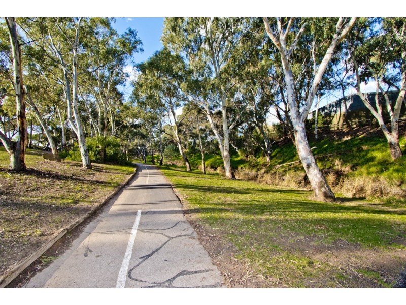 10A Mountbatten Terrace, Flinders Park SA 5025