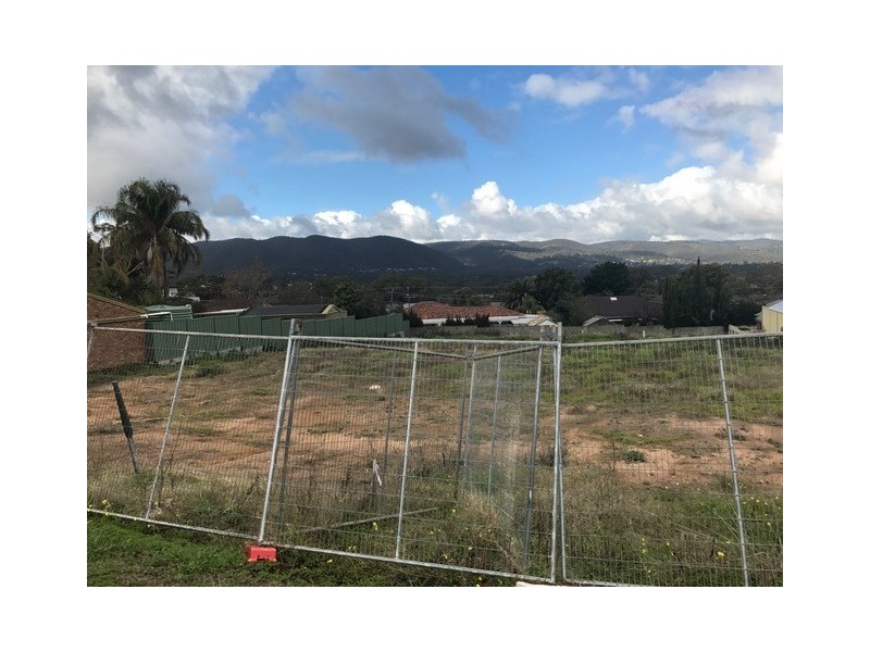 5 Landseer Crescent, Dernancourt SA 5075