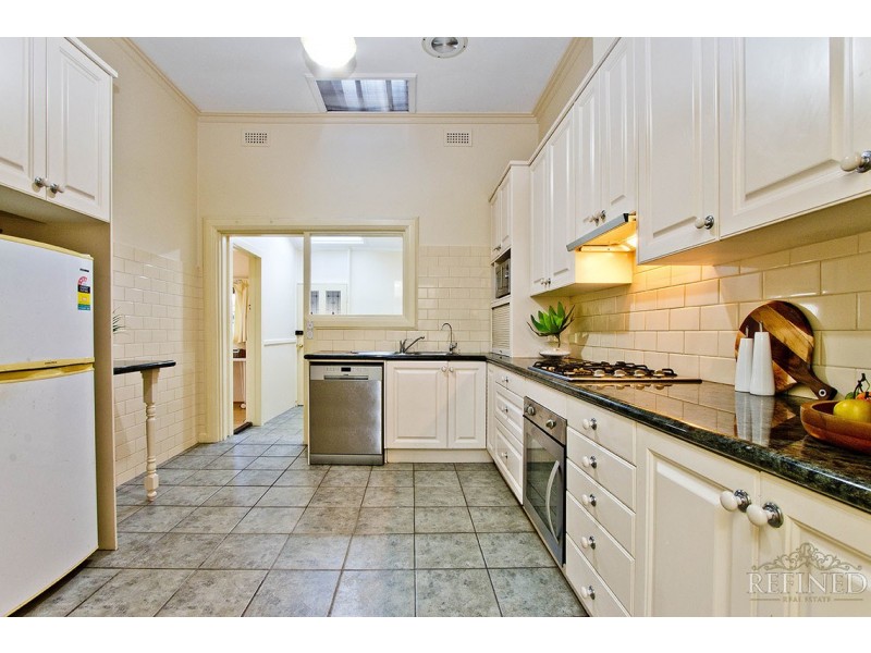 10 Madden Avenue, Glandore SA 5037