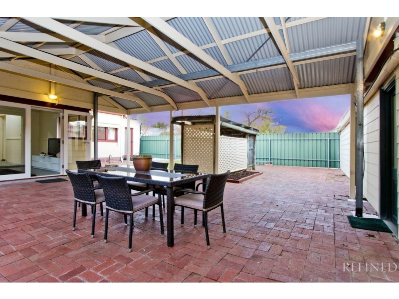 10 Madden Avenue, Glandore SA 5037