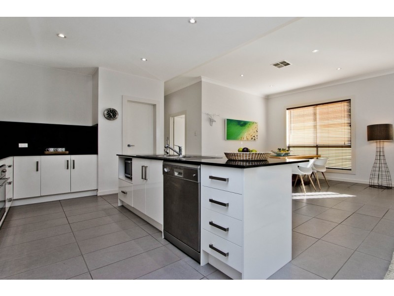 284A Military Road, Grange SA 5022