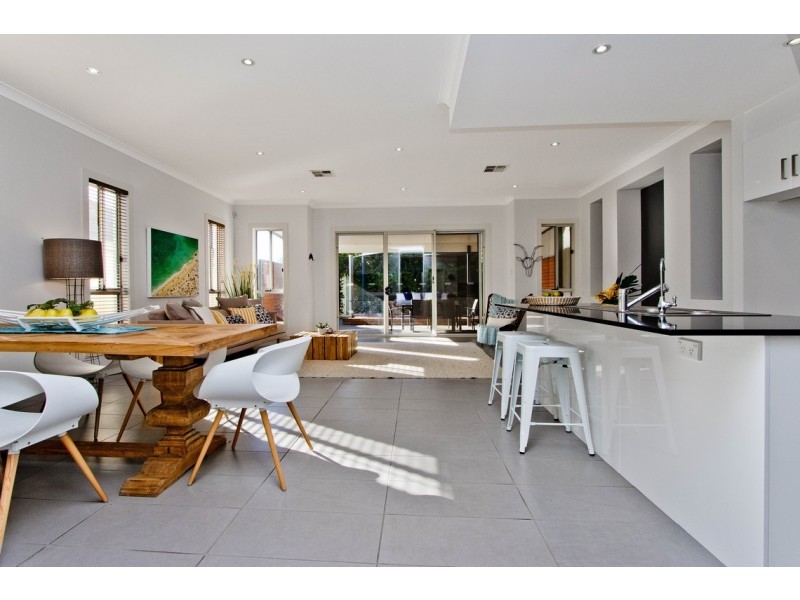 284A Military Road, Grange SA 5022