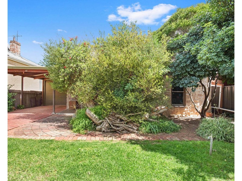 17 Barnes Avenue, Magill SA 5072