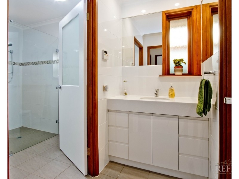 11 Thompson Street, Grange SA 5022