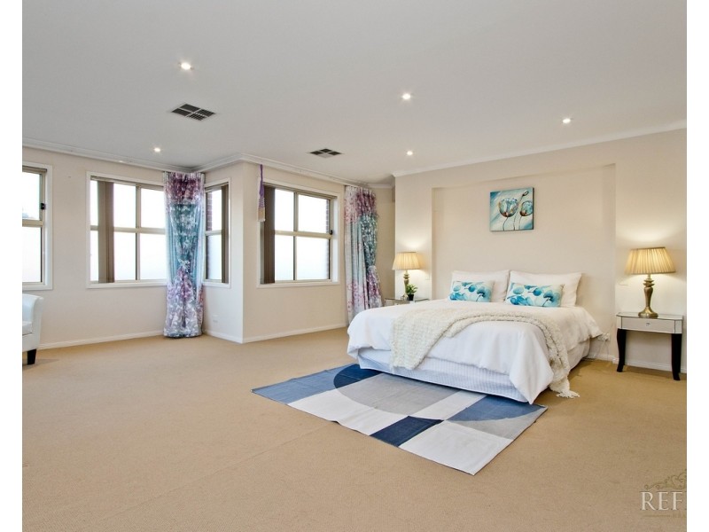 33  Baird Street, Mawson Lakes SA 5095