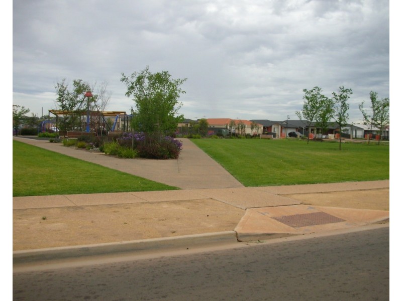 10 St Lawrence Avenue, Andrews Farm SA 5114