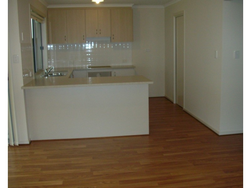 10 St Lawrence Avenue, Andrews Farm SA 5114
